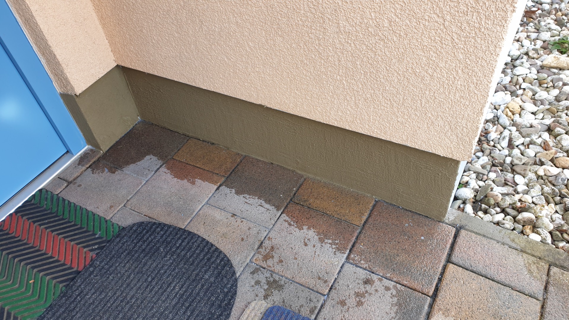 Haustür reparatur + Hauswandsockel